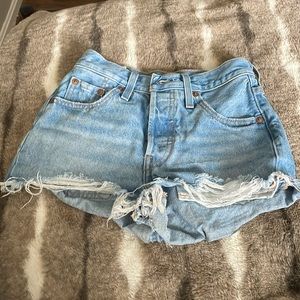 Levis 501 high rise shorts size 23